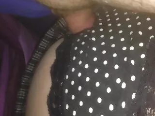 Homme russe et son ami avec hindi sexy film vidéo masquées hindi sangle sur la bite