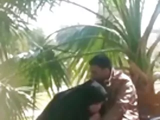 Adolescent et gicler Hindi sexy collège fille orgasmes sa fontaine