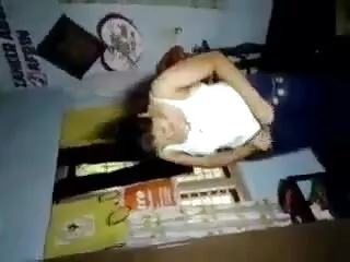 Ma copine le vend à un amateur devar bhabhi ka ami sexy pour plusieurs centaines d'euros