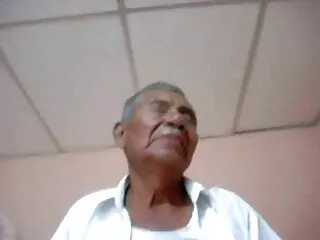 Vieux adolescent sexe avec une sexy Russe indien film dans la salle de gym