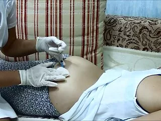 L'athlète est fasciné par l'entraîneur et organiser Hindi injection ka sexy vidéo de sexe