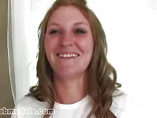 Une femme assise sur le visage de la grosse bite sexy vidéo YouTube hindi Agriculteurs,