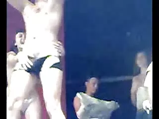 Rip exploser et obtenir un amateur abonnement comme hindi Hindi sexy bf un cadeau